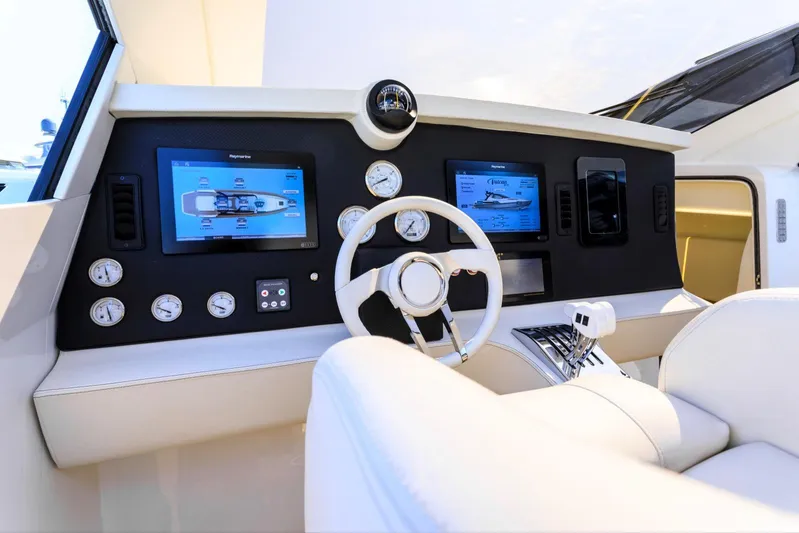 Vulcan Yacht Photos Pics 