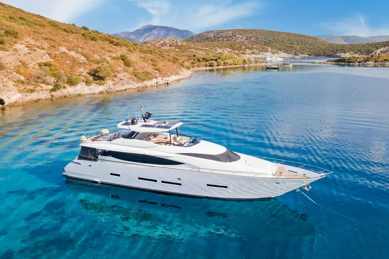 Lara Yacht Photos Pics 