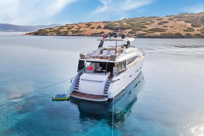 Lara Yacht Photos Pics 