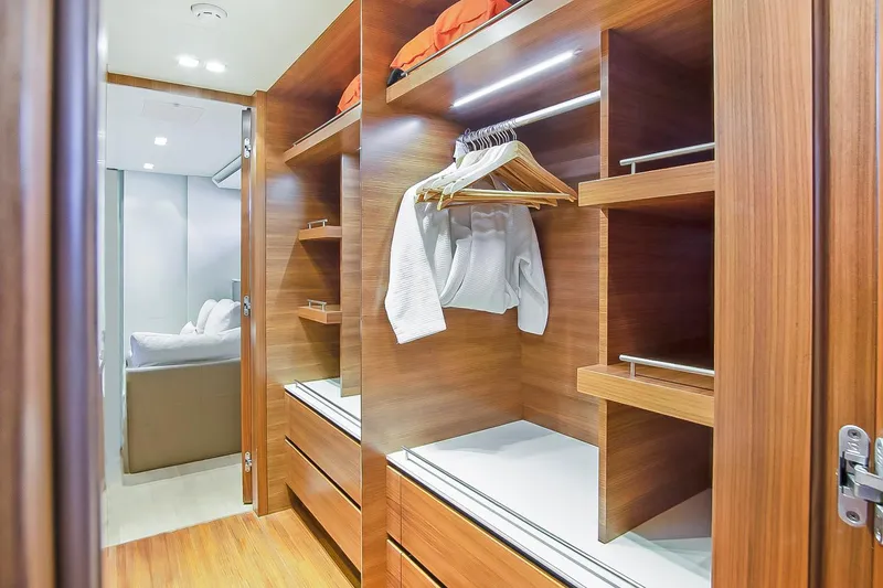 Lara Yacht Photos Pics 