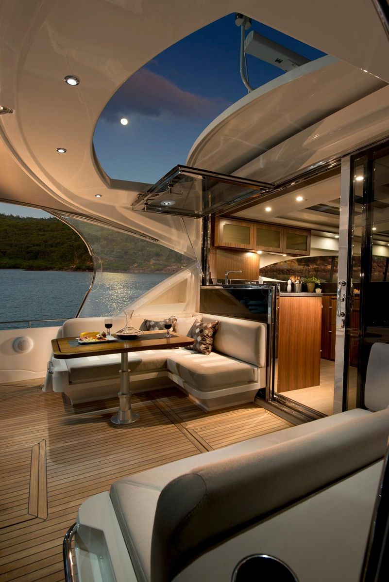 2015 Riviera 63 