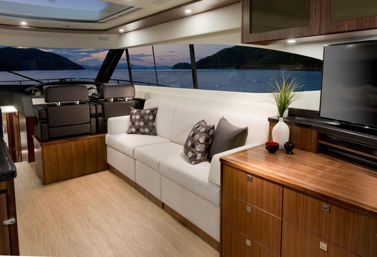 2015 Riviera 63 