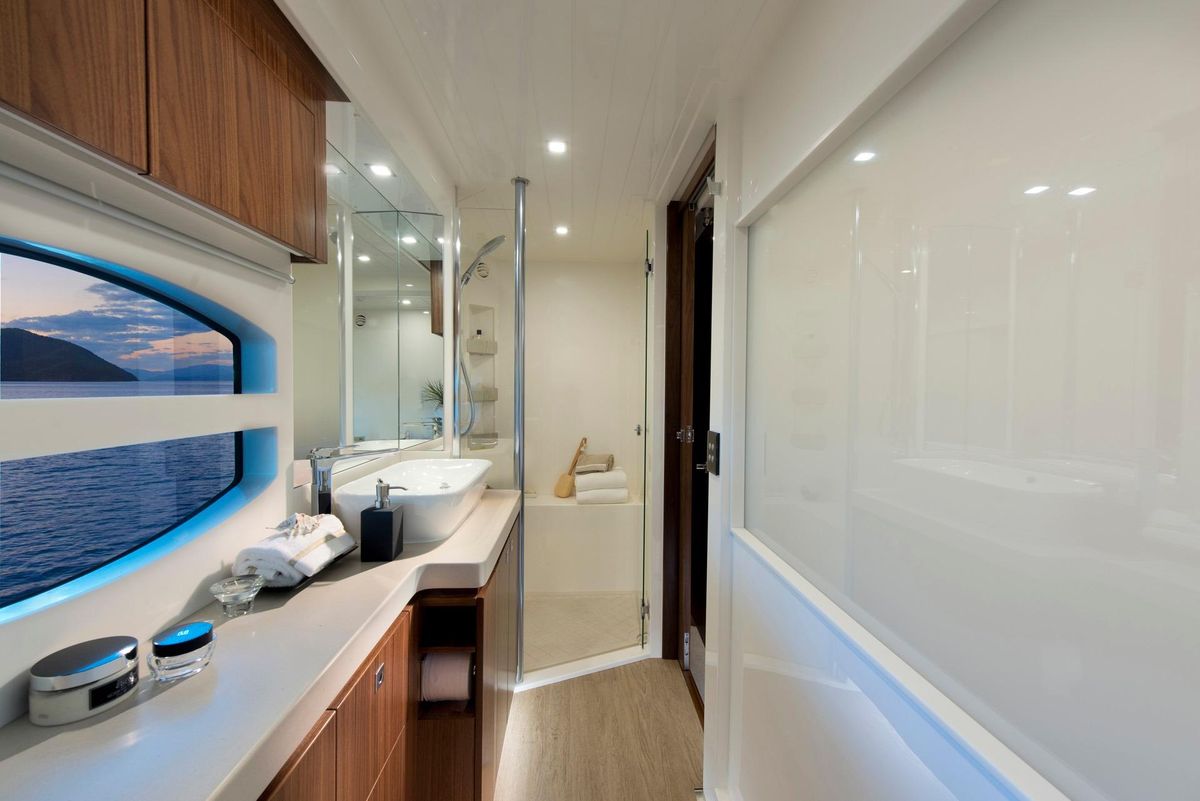 2015 Riviera 63 
