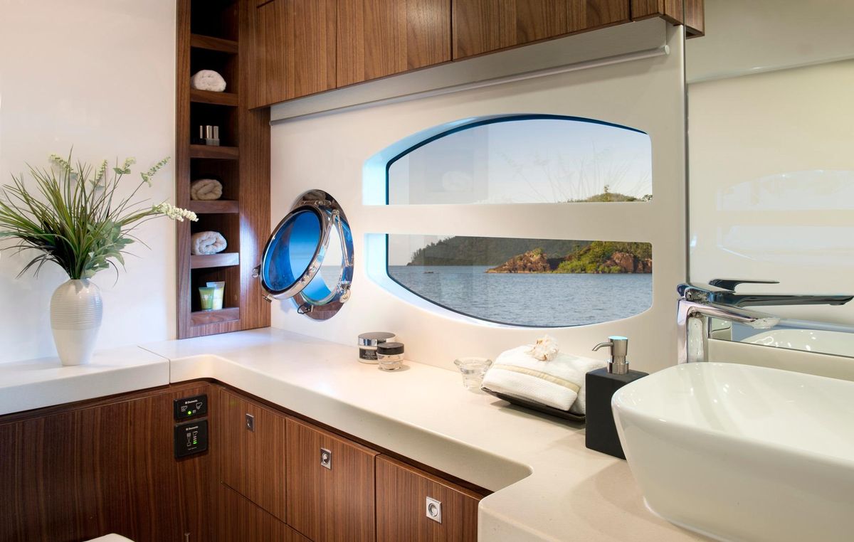 2015 Riviera 63 