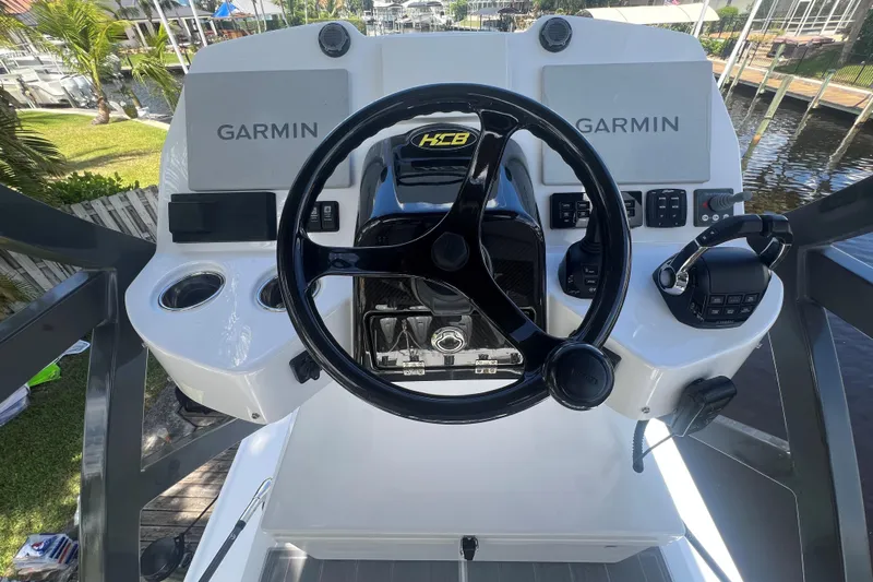 Title Wave Yacht Photos Pics HCB 53 Title Wave - Tower