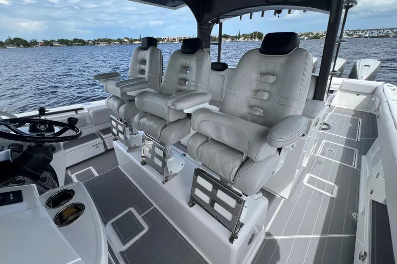 Title Wave Yacht Photos Pics HCB 53 Title Wave - Helm