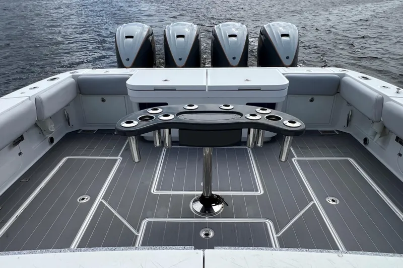 Title Wave Yacht Photos Pics HCB 53 Title Wave - Cockpit