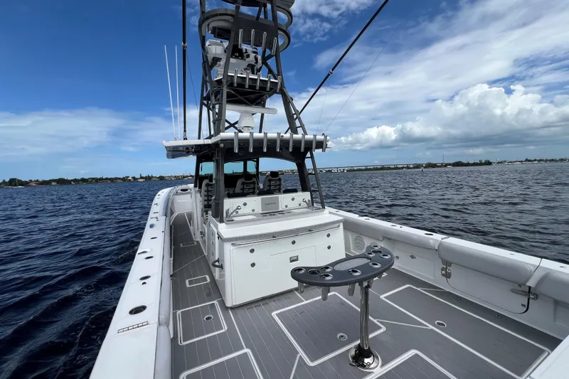 Title Wave Yacht Photos Pics HCB 53 Title Wave - Cockpit