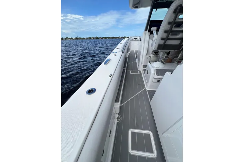 Title Wave Yacht Photos Pics HCB 53 Title Wave - Side