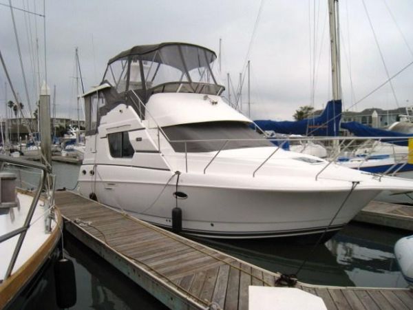 1999 Silverton 322 Aft Cabin