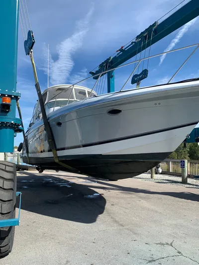  Yacht Photos Pics In the slings