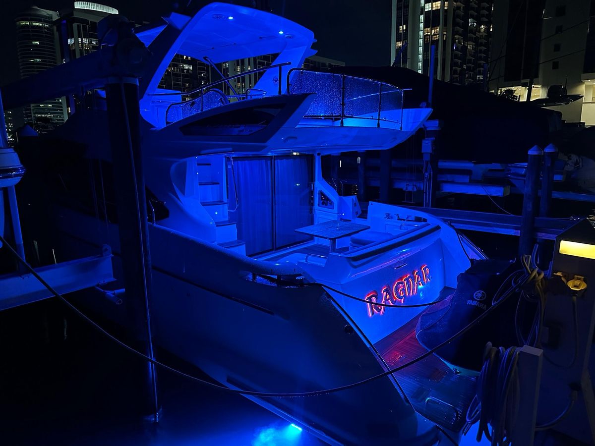 2013 Azimut 53 