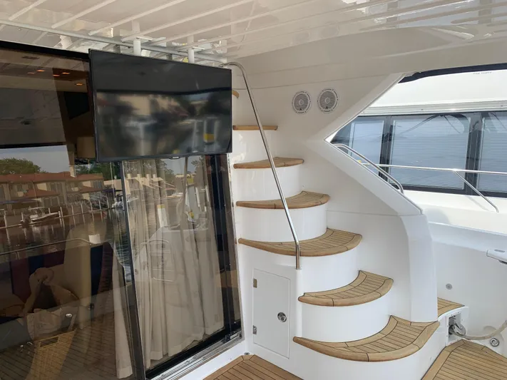 Wind Rock Yacht Photos Pics Aft deck stairs