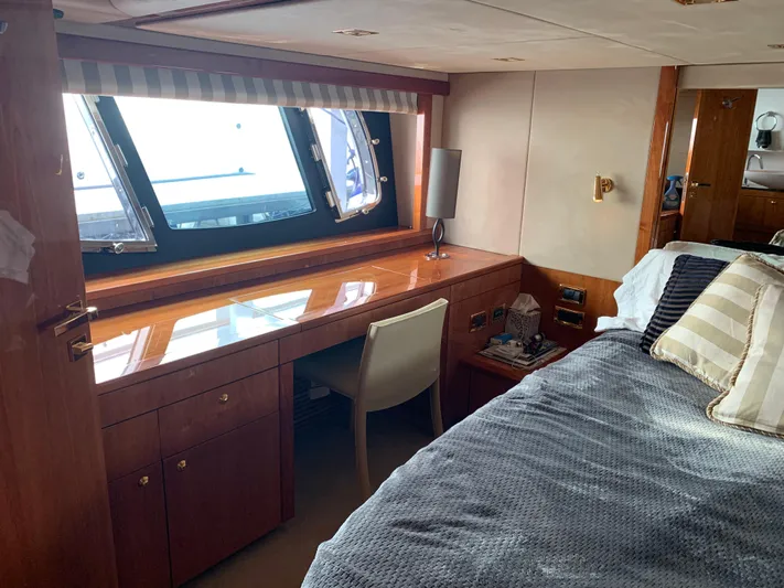 Wind Rock Yacht Photos Pics Master stateroom star side