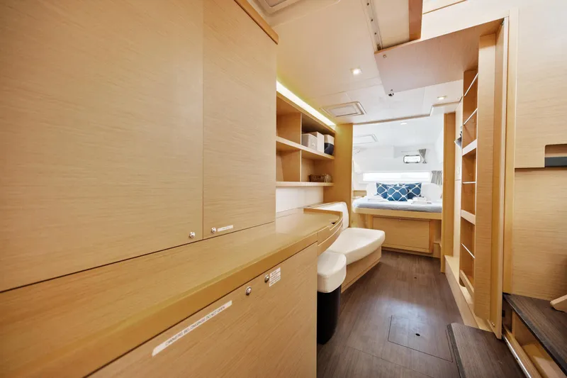 Aquaholic Yacht Photos Pics 