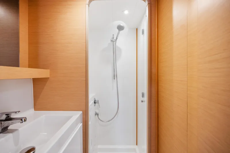 Aquaholic Yacht Photos Pics 