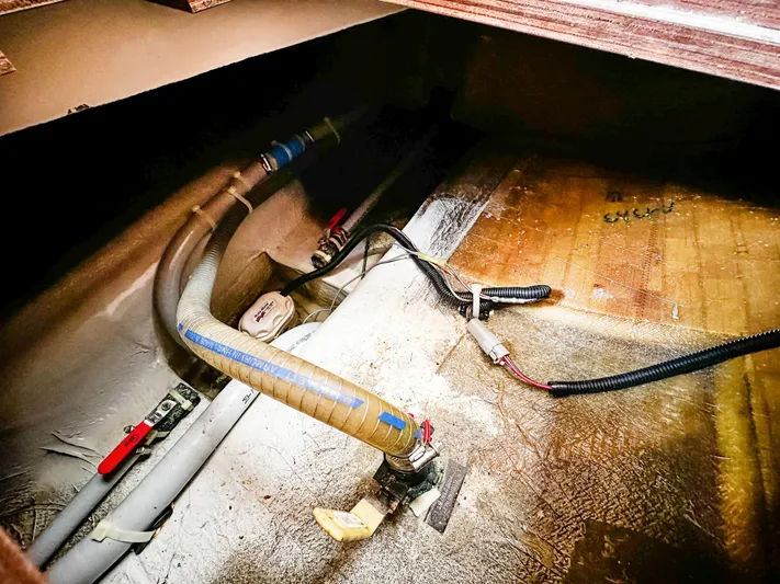 Aquaholic Yacht Photos Pics 