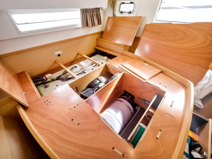 Aquaholic Yacht Photos Pics 