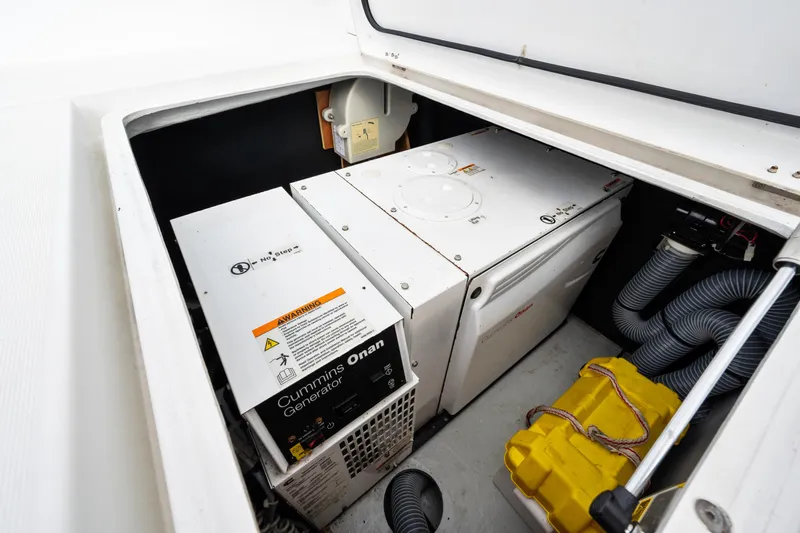 Aquaholic Yacht Photos Pics 