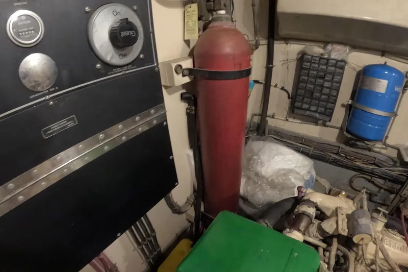 Saint Paul Yacht Photos Pics Engine room of 1987 Hatteras 54 Motor Yacht with control panel and equipment.