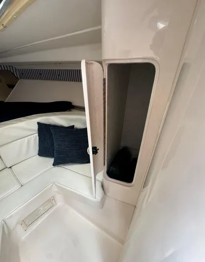 2021 Suzuki 350s Yacht Photos Pics 