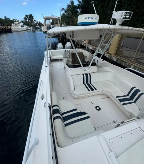 2021 Suzuki 350s Yacht Photos Pics 