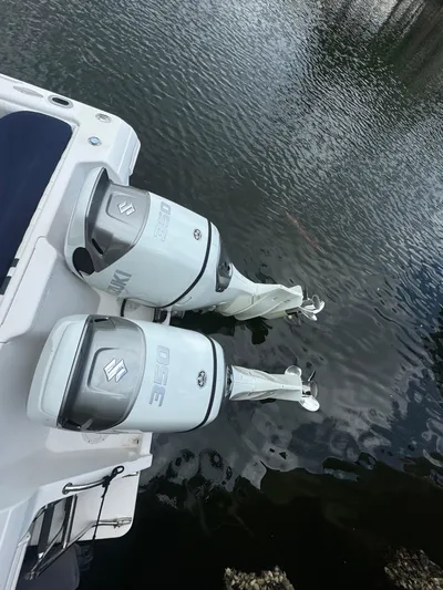 2018 Suzuki 350s Yacht Photos Pics 