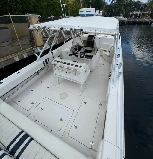 2021 Suzuki 350s Yacht Photos Pics 