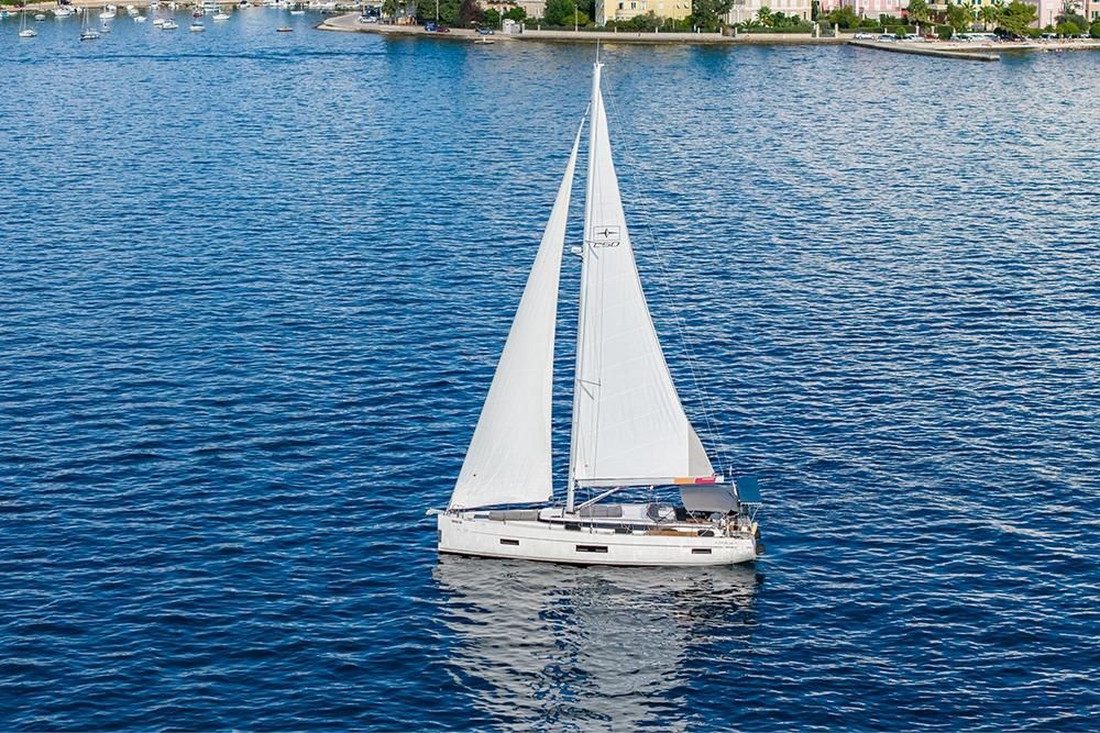 2019 Bavaria 50 