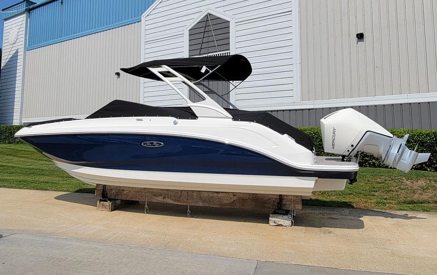 2023 Sea Ray SDX 250 Outboard