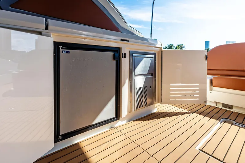 Po-sea-tive Vibez Yacht Photos Pics 