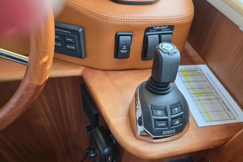 Grayson Yacht Photos Pics Control panel of 2017 Sabre 48 Fly Bridge with Volvo Penta joystick.