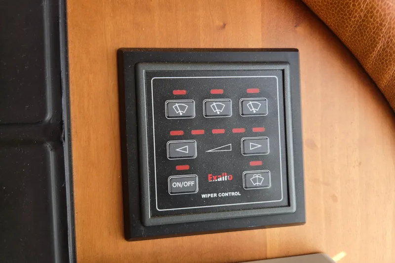 Grayson Yacht Photos Pics Wiper control panel on 2017 Sabre 48 Fly Bridge yacht dashboard.