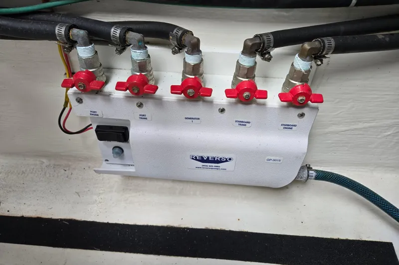 Grayson Yacht Photos Pics Engine room plumbing system on a 2017 Sabre 48 Fly Bridge yacht.