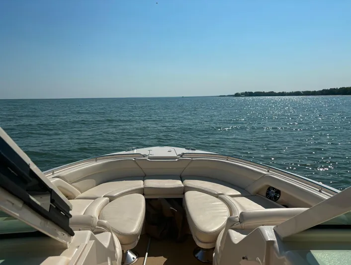  Yacht Photos Pics Best in Class Bow Lounge area