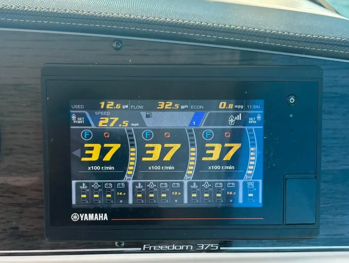  Yacht Photos Pics Efficiency with Sharrow Props