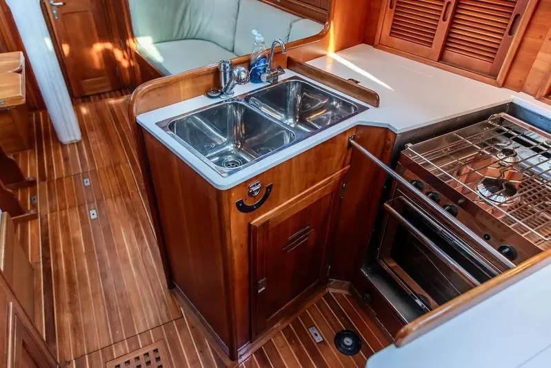 Night Train Yacht Photos Pics Starboard galley