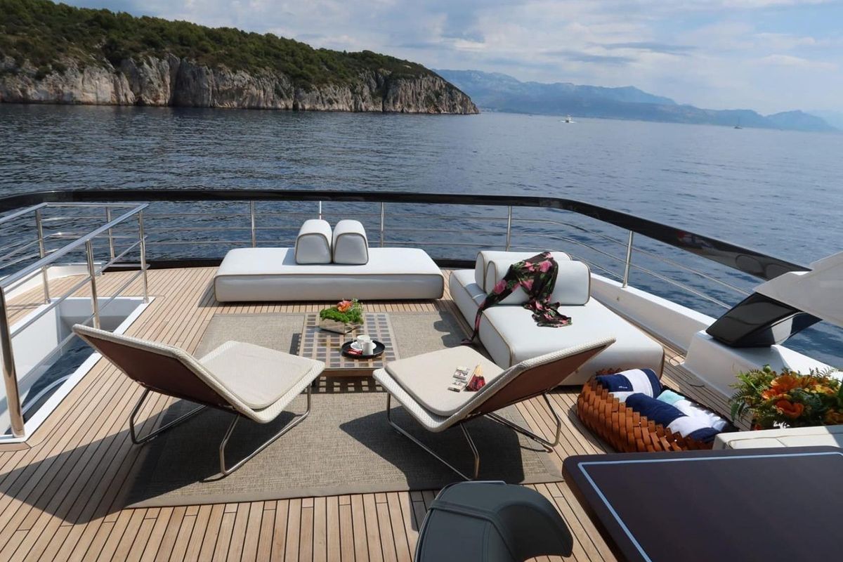 2020 Riva 98 