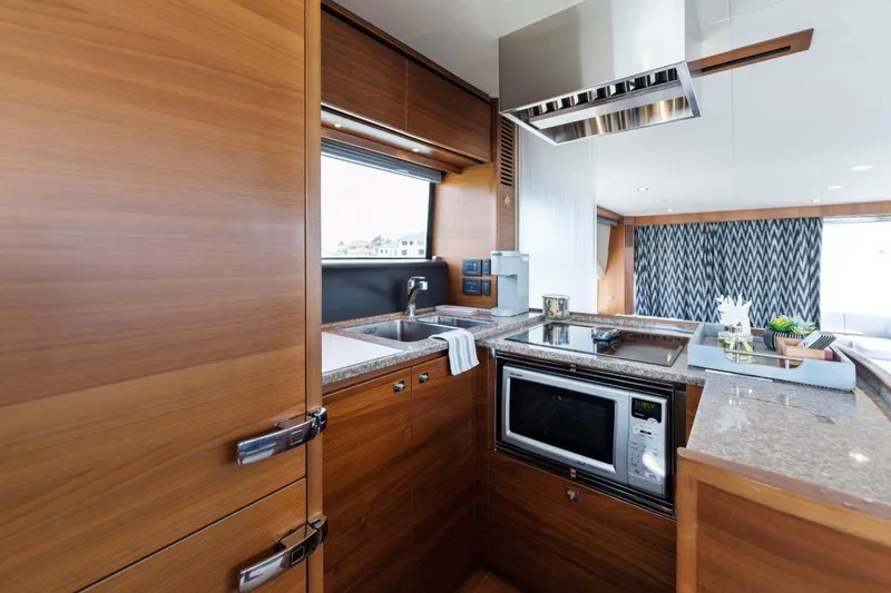 Plane 2 Sea Yacht Photos Pics 2015 60 Princess Flybridge Plane 2 Sea Galley