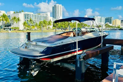 Chris-Craft Launch 32