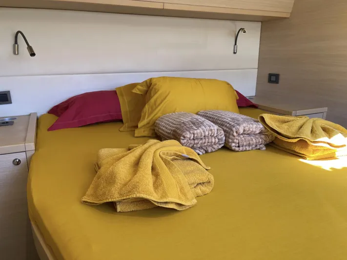 Joy De Vie Yacht Photos Pics 