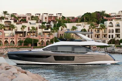 2023 Azimut 68 FLY