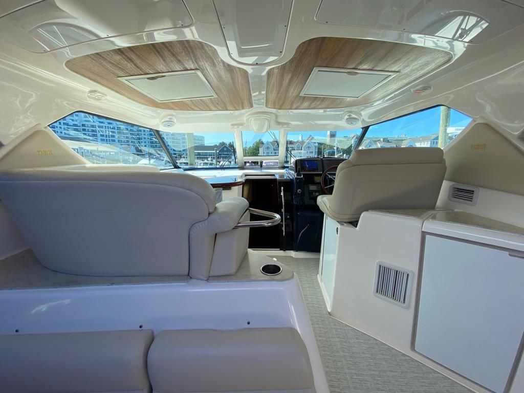 2009 Tiara Yachts 43 