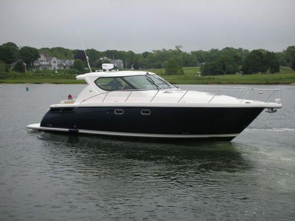 2009 Tiara Yachts 43 