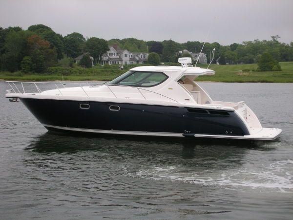 2009 Tiara Yachts 43 
