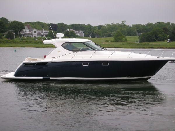 2009 Tiara Yachts 43 