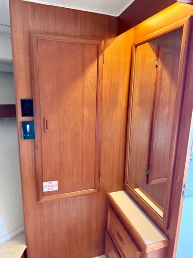 Journey's End Yacht Photos Pics 