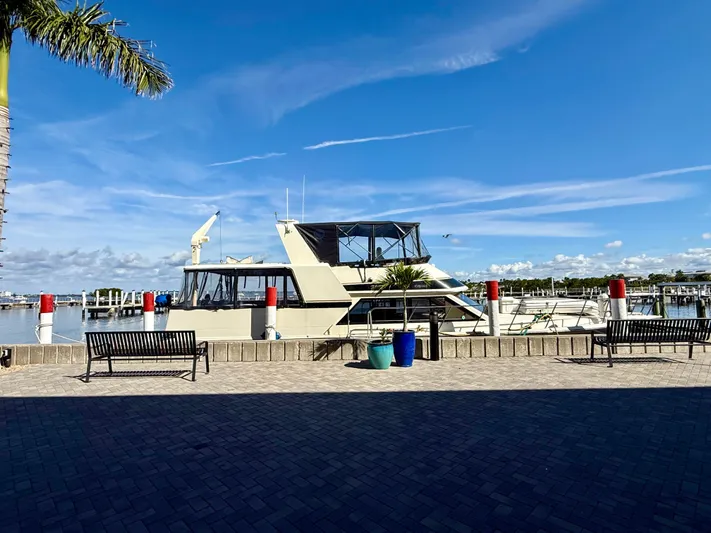 Journey's End Yacht Photos Pics 1989 Californian 48MY yacht docked at marina on sunny day.
