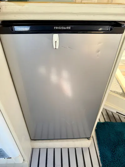 Journey's End Yacht Photos Pics Frigidaire refrigerator in a 1989 Californian 48MY yacht.