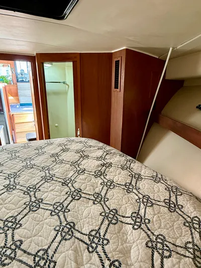 Journey's End Yacht Photos Pics 